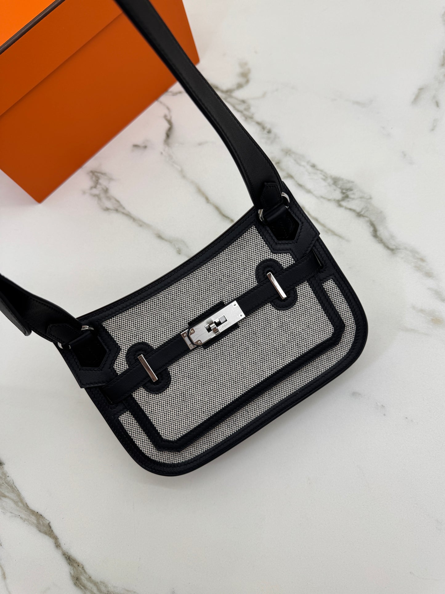 HERMES Mini Jypsiere 熊貓帆布 Swift/ Canvas