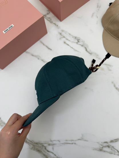 MIU MIU 軟頂鴨舌帽