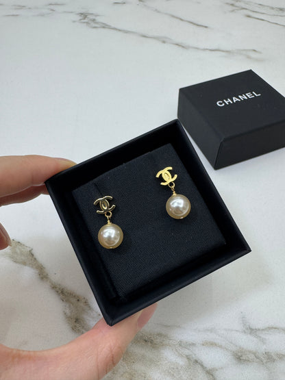 CHANEL 26B 珍珠耳環
