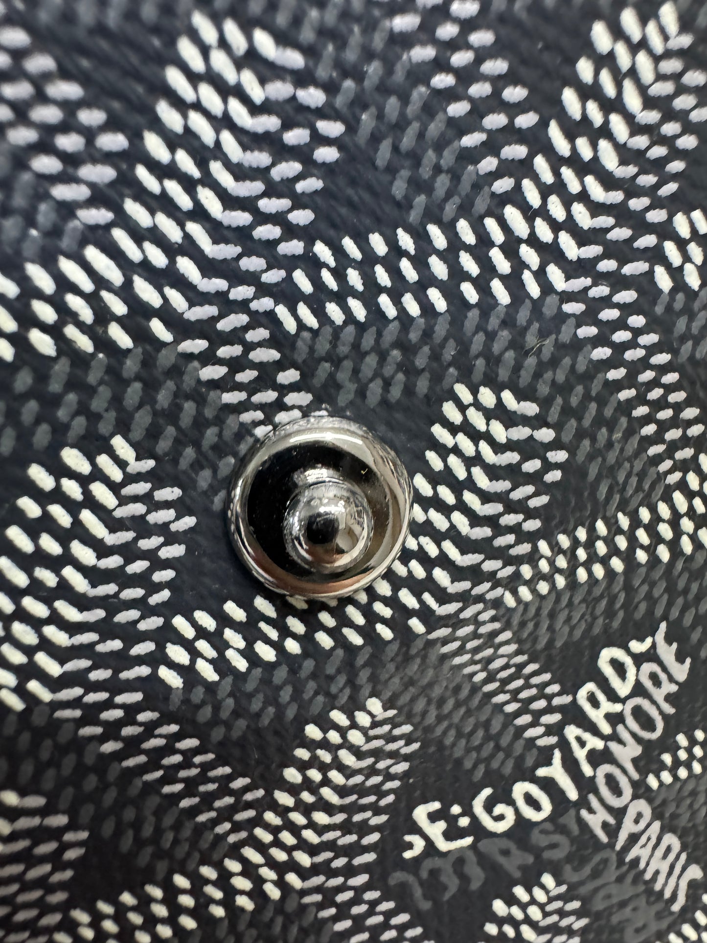 GOYARD 灰色Hobo 紅色小愛心