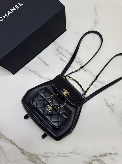 CHANEL Duma 胎牛皮 黑色 Small