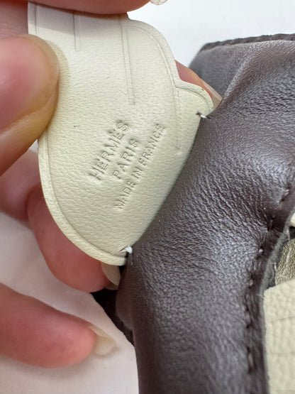 HERMES Rodeo Pegasus PM 烏木拼奶昔白
