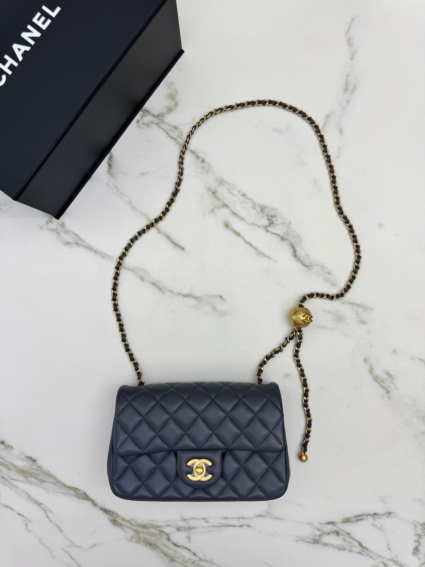 CHANEL 金球 Mini CF20 石墨灰 深灰羊皮