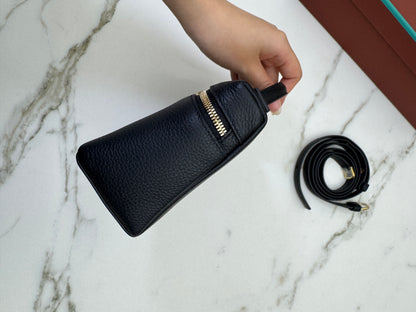 LORO PIANA Extra Pocket 19 黑金