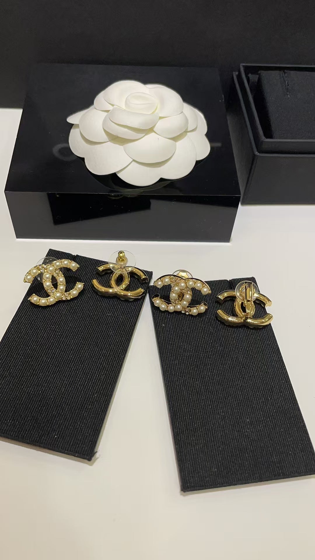CHANEL 耳夾款