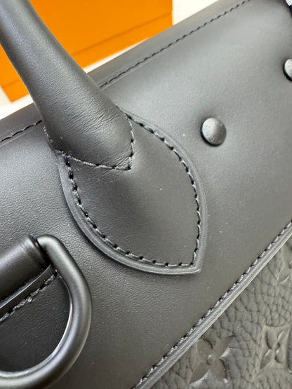 LV Steamer PM Ultra Black