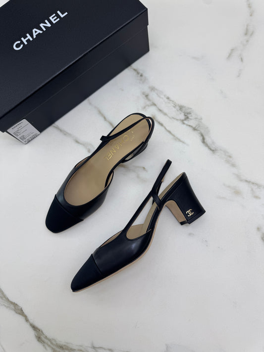 CHANEL Slingback 黑色羊皮