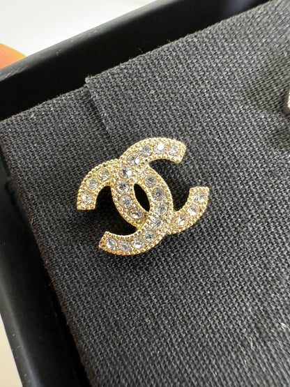 CHANEL 經典款迷你金色水鑽耳環