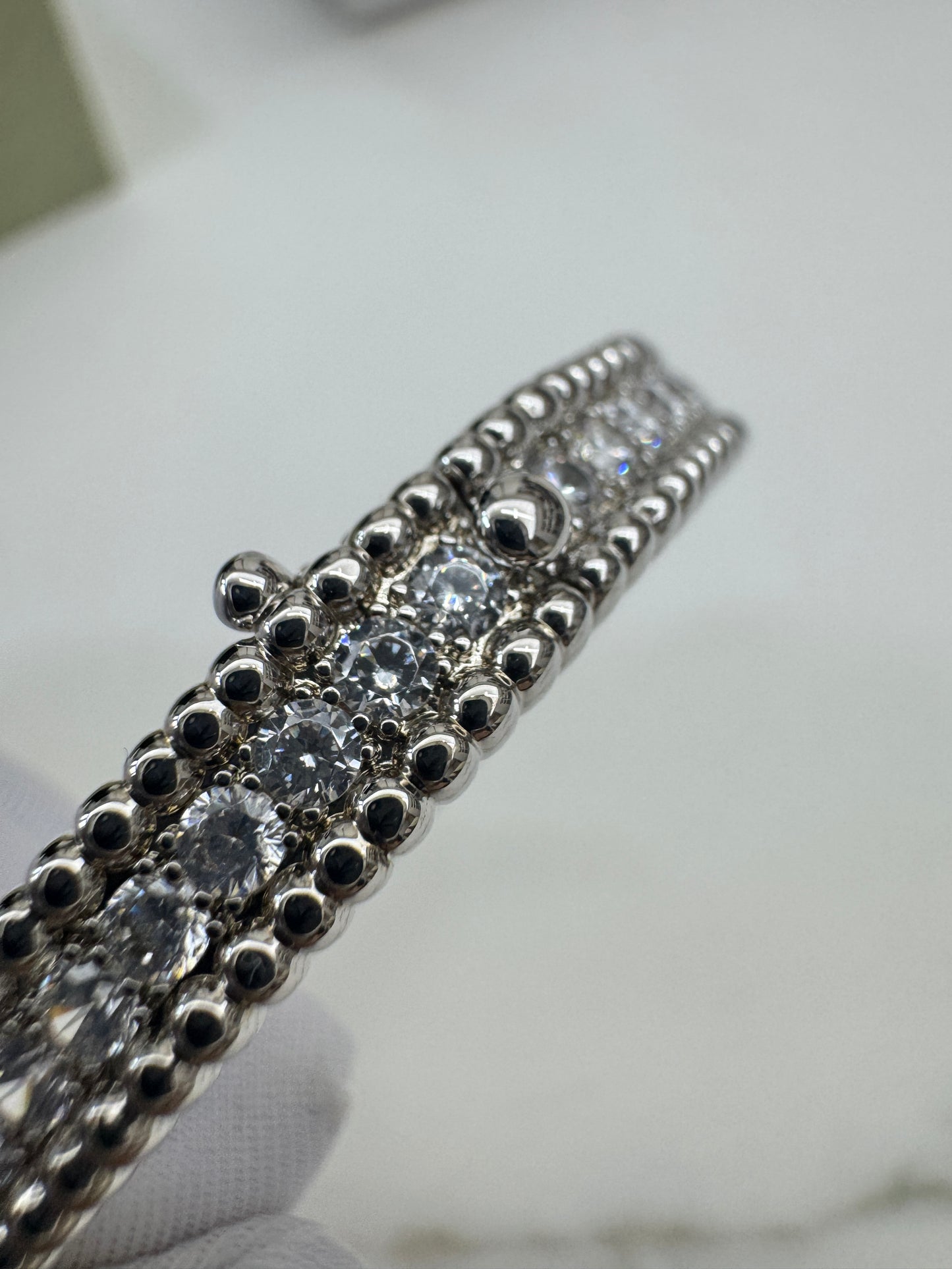 VCA Perlee Bracelet 1 Row
