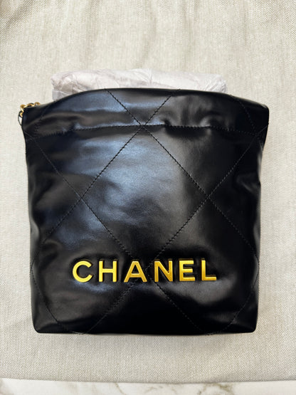 CHANEL Mini 22bag 黑金