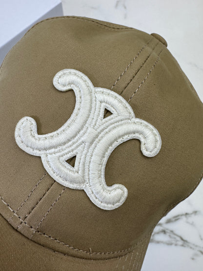 CELINE 凱旋門鴨舌帽 卡其色