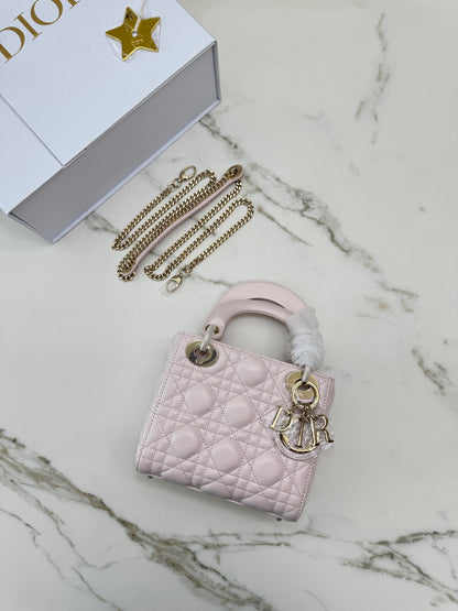 DIOR Mini Lady Dior 羊皮三格 淡粉色