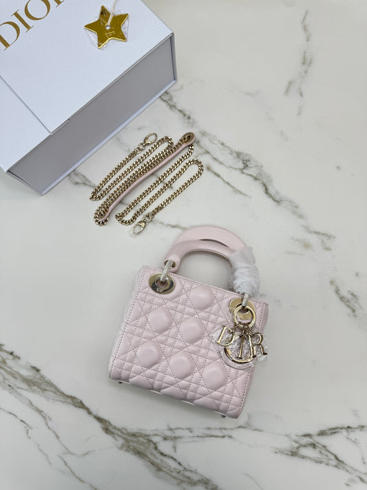 DIOR Mini Lady Dior 羊皮三格 淡粉色