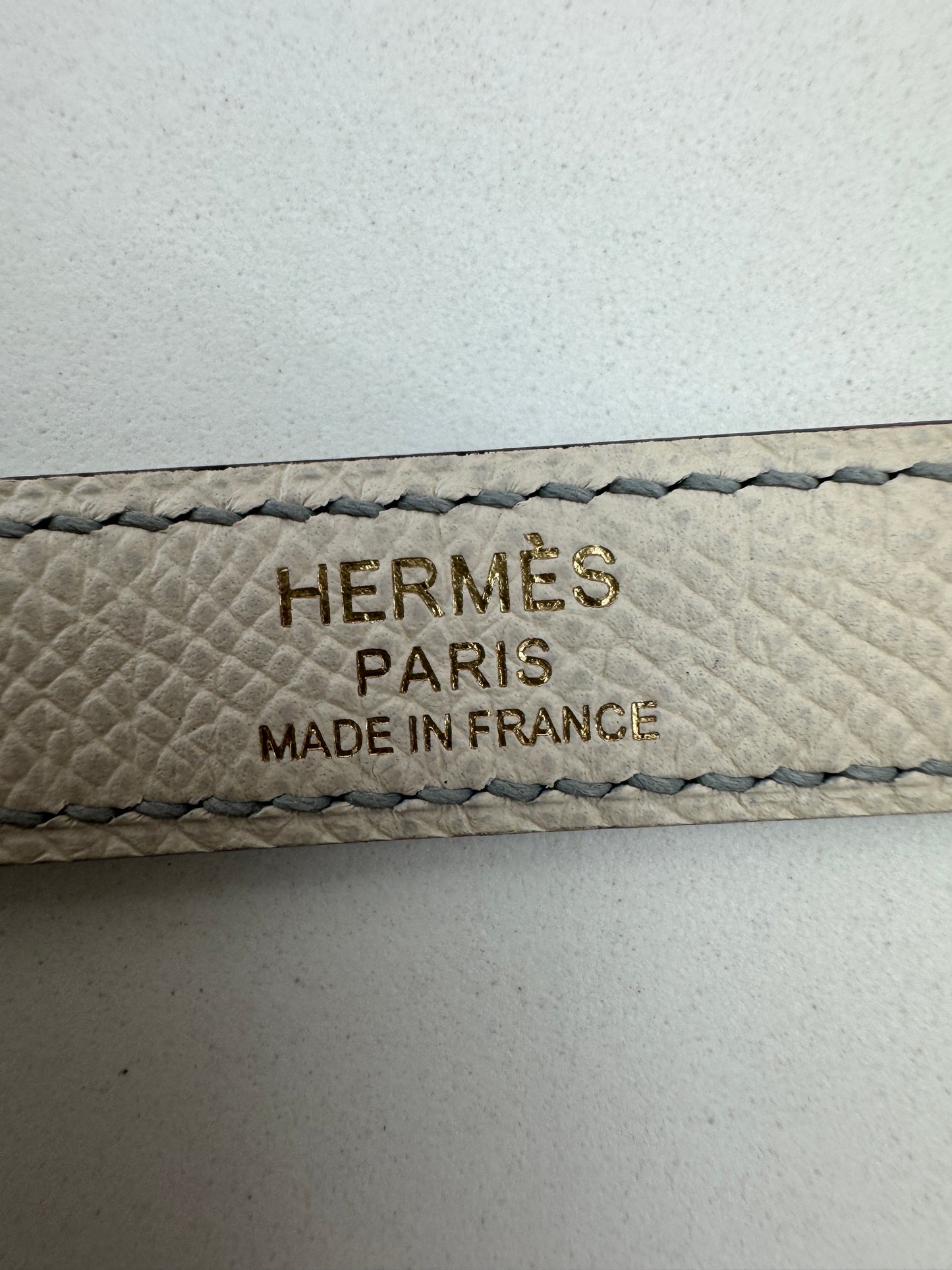 HERMES Kelly 25 冰川藍拼奶昔白 Epsom 香檳金扣 8U Bleu Glacier/ 10 Craie PBHW