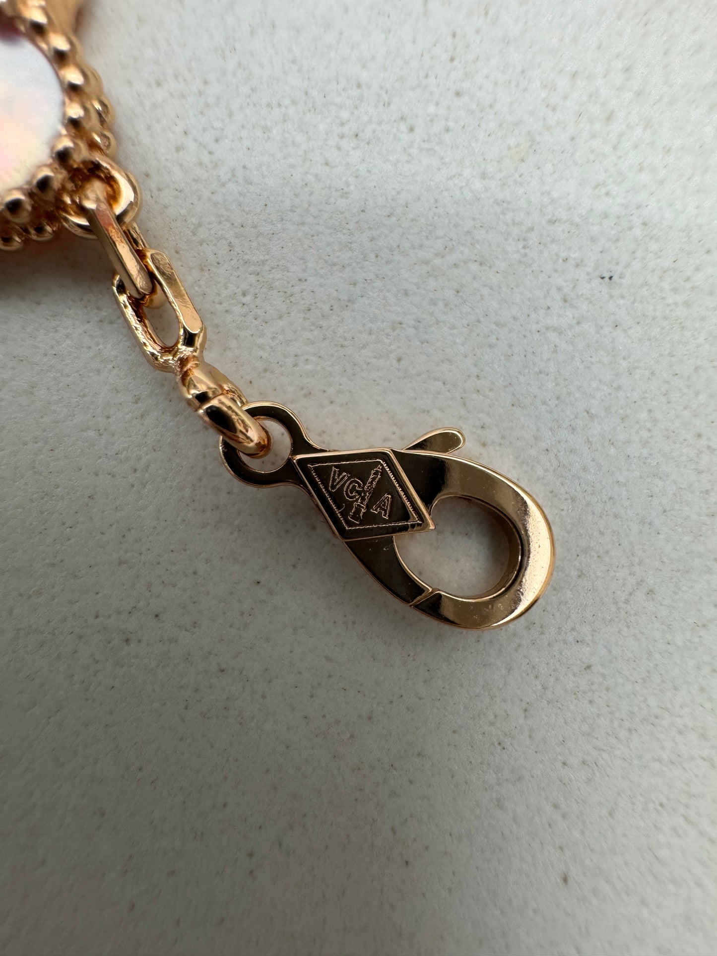 VCA Vintage Alhambra Bracelet 五花粉貝母玫瑰金手鏈 (VIC限定款）