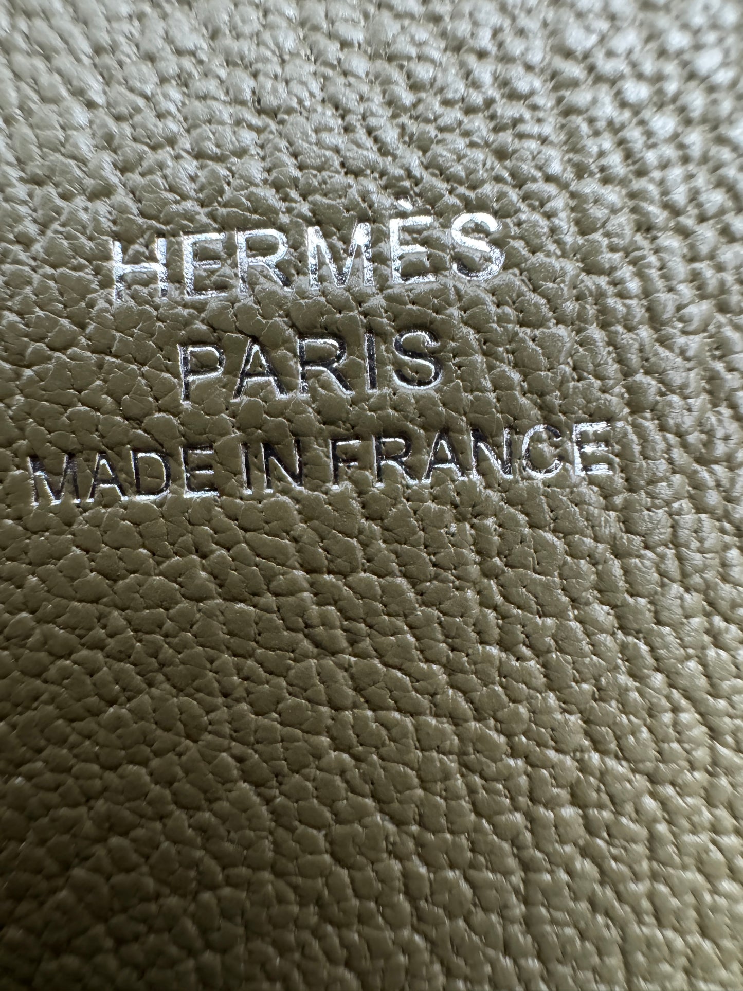 HERMES Calvi Duo 大象灰山羊皮 Etoupe Chevre Mysore