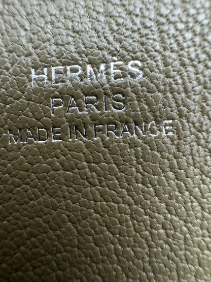 HERMES Calvi Duo 大象灰山羊皮 Etoupe Chevre Mysore