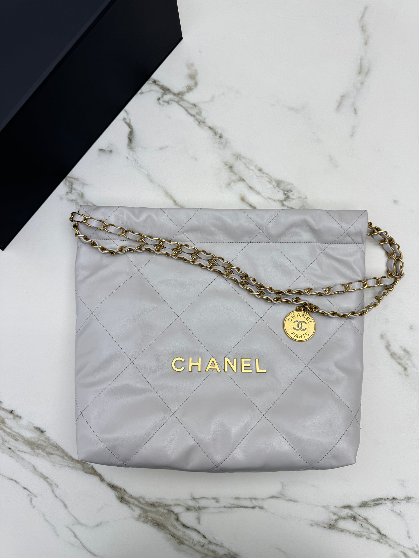 CHANEL 22Bag Small 25S淺灰色