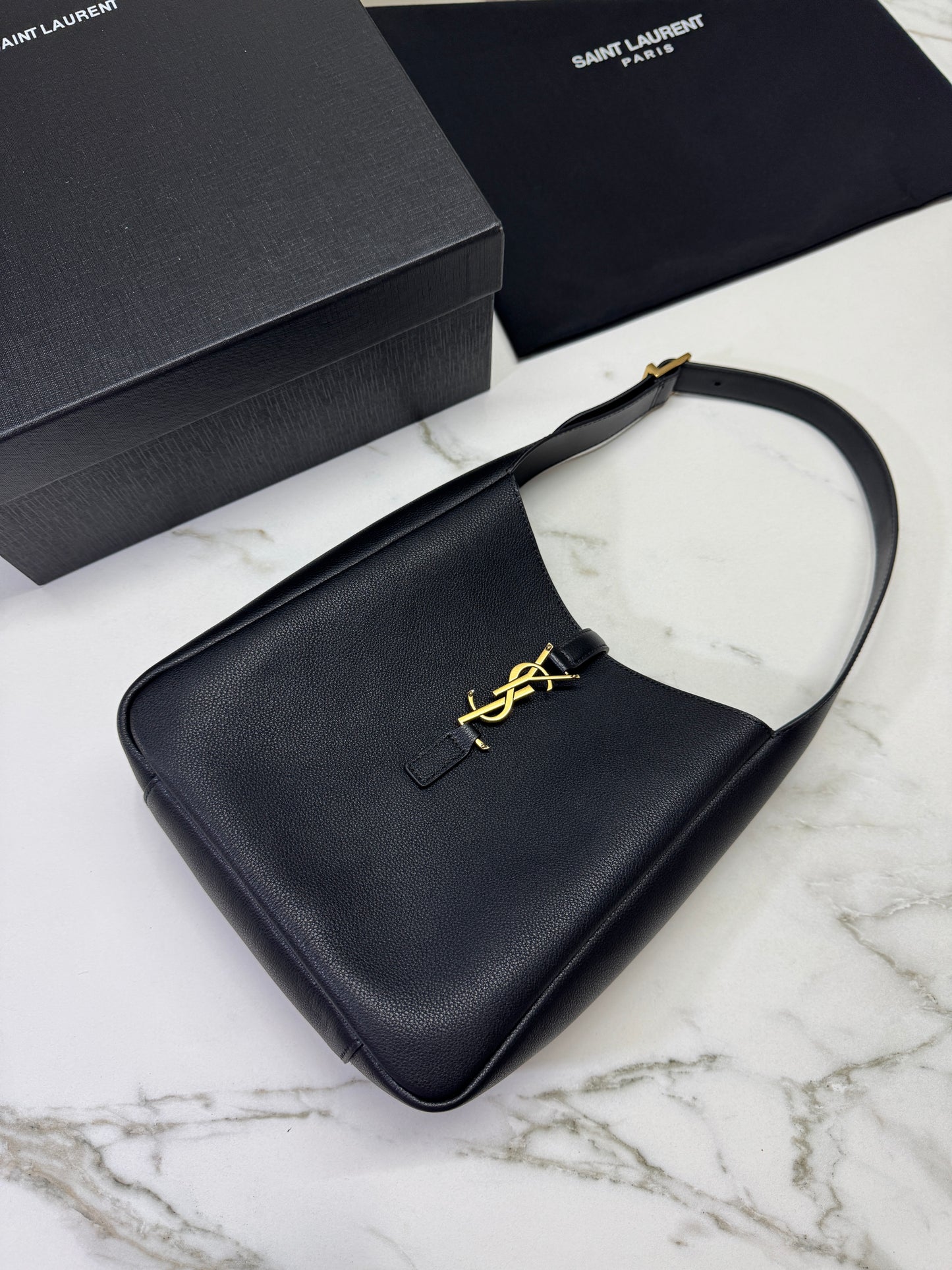 YSL LE 5 A 7 Hobo Small Black