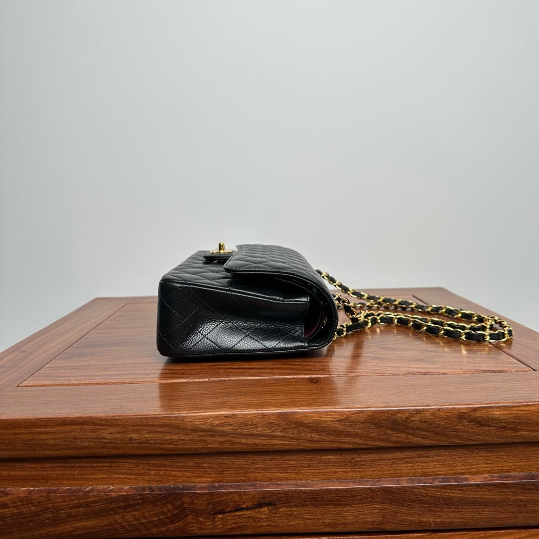 CHANEL CF25 黑金牛