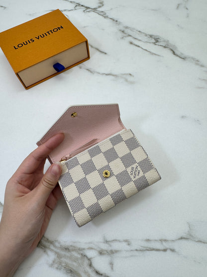 LV N64022 白棋盤三摺錢包 Victorine Wallet Damier Azur Canvas