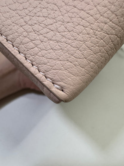 LORO PIANA Extra Pocket 19 奶油蜂蜜色 Creamed Honey