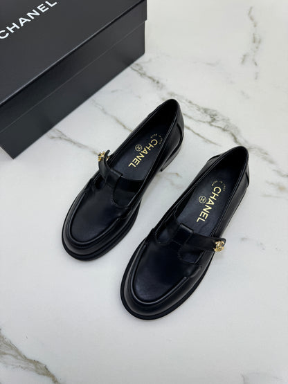 CHANEL 25K T字厚底樂福鞋