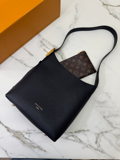 LV Low Key Hobo PM 黑色