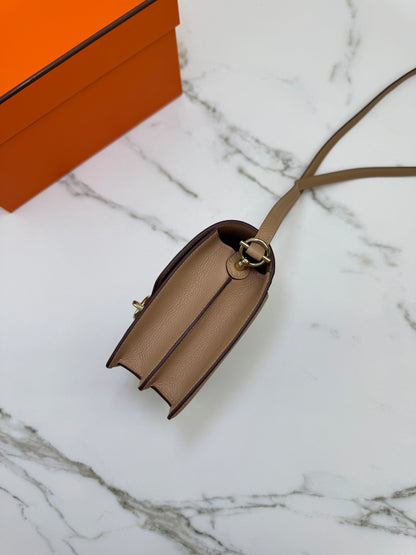 HERMES Roulis 19 奶茶色淺金扣 Chai Evercolor PBHW
