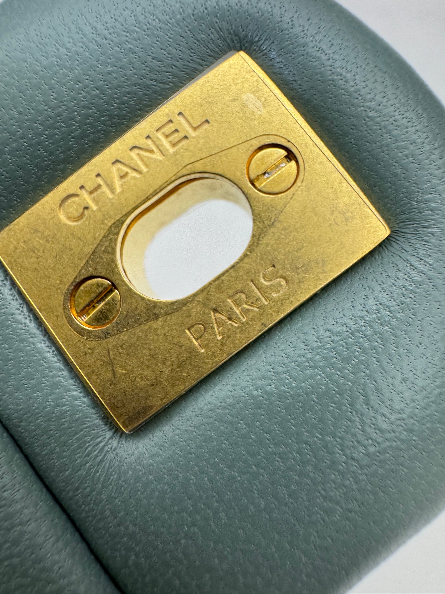 CHANEL 25C 金球20cm 灰綠色