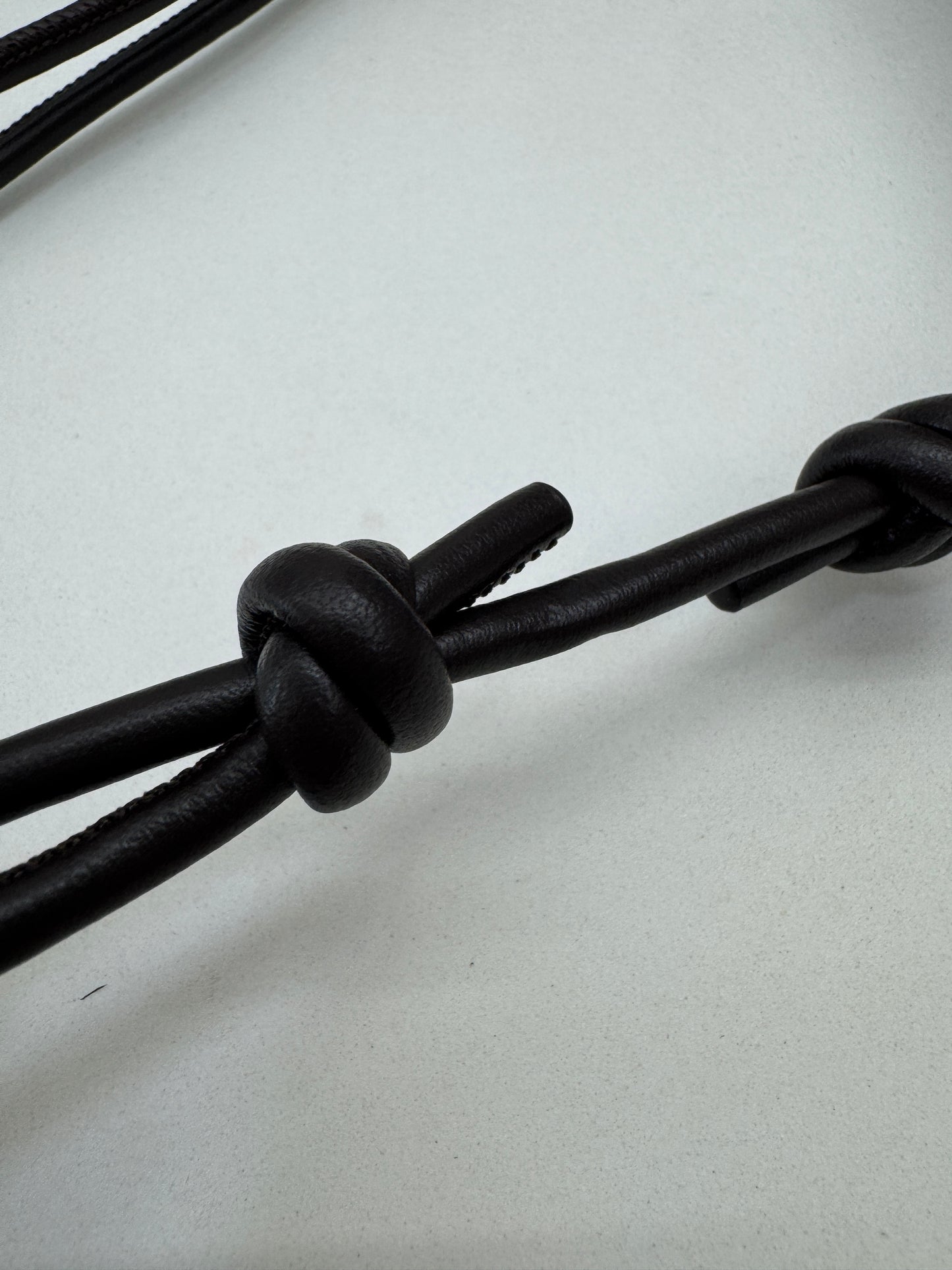 BV Notturno Foundant 黑棕色