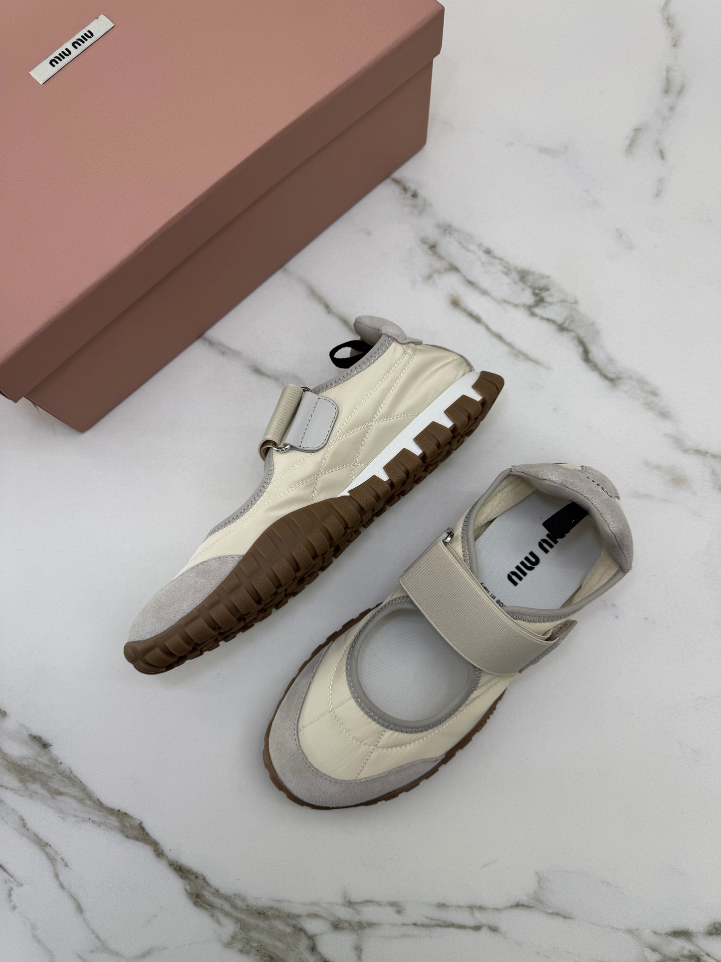 MIU MIU Tyre 魔術貼瑪麗珍運動鞋￼