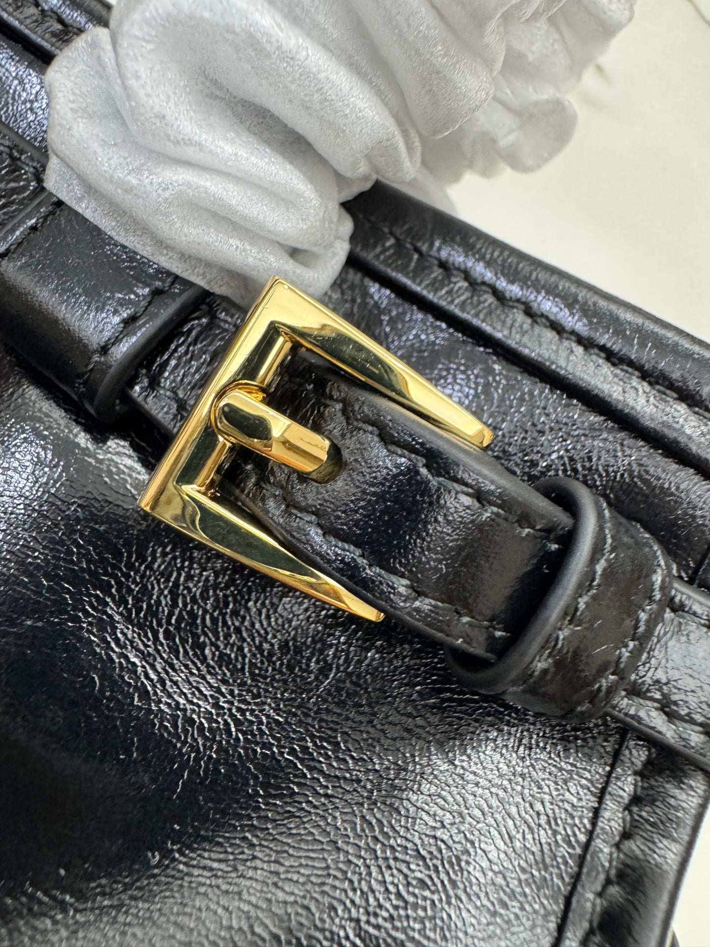 PRADA Mini Bonnie 油蠟牛皮