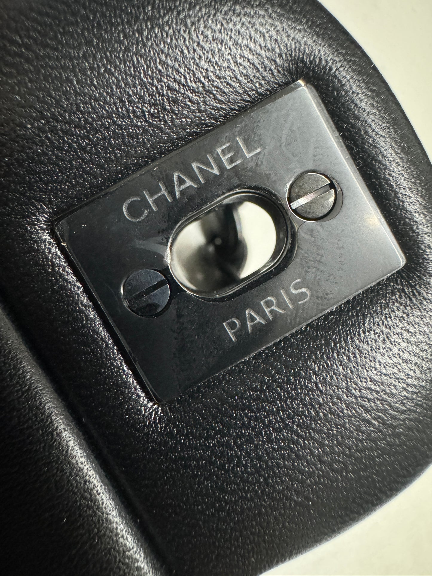 CHANEL CF25 so black 閃粉黑/珠光黑 羊皮 Classic Flap Medium