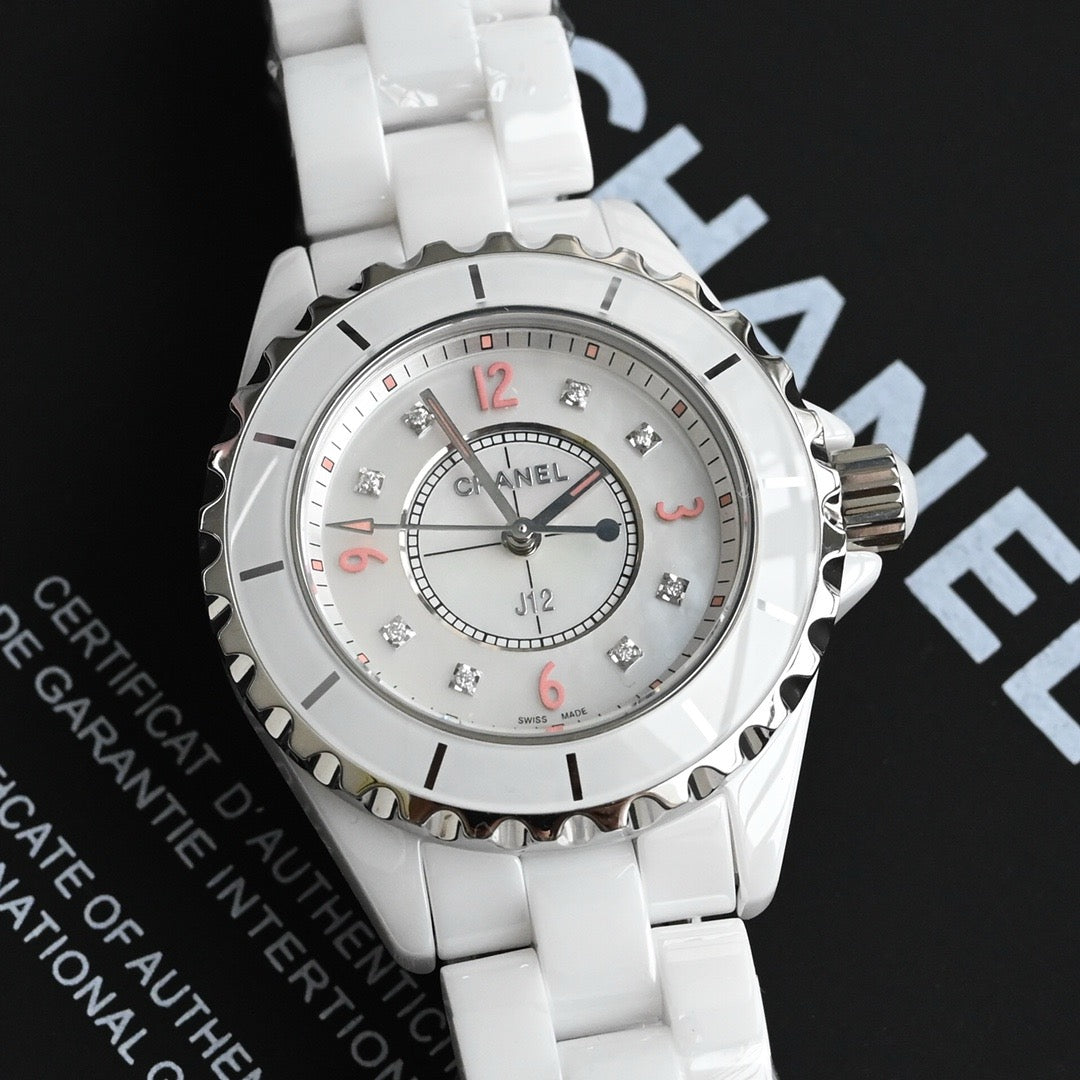 CHANEL J12 33mm