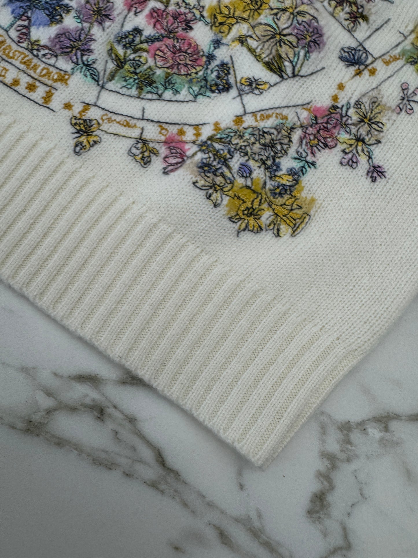 DIOR 星星花朵刺繡毛衣