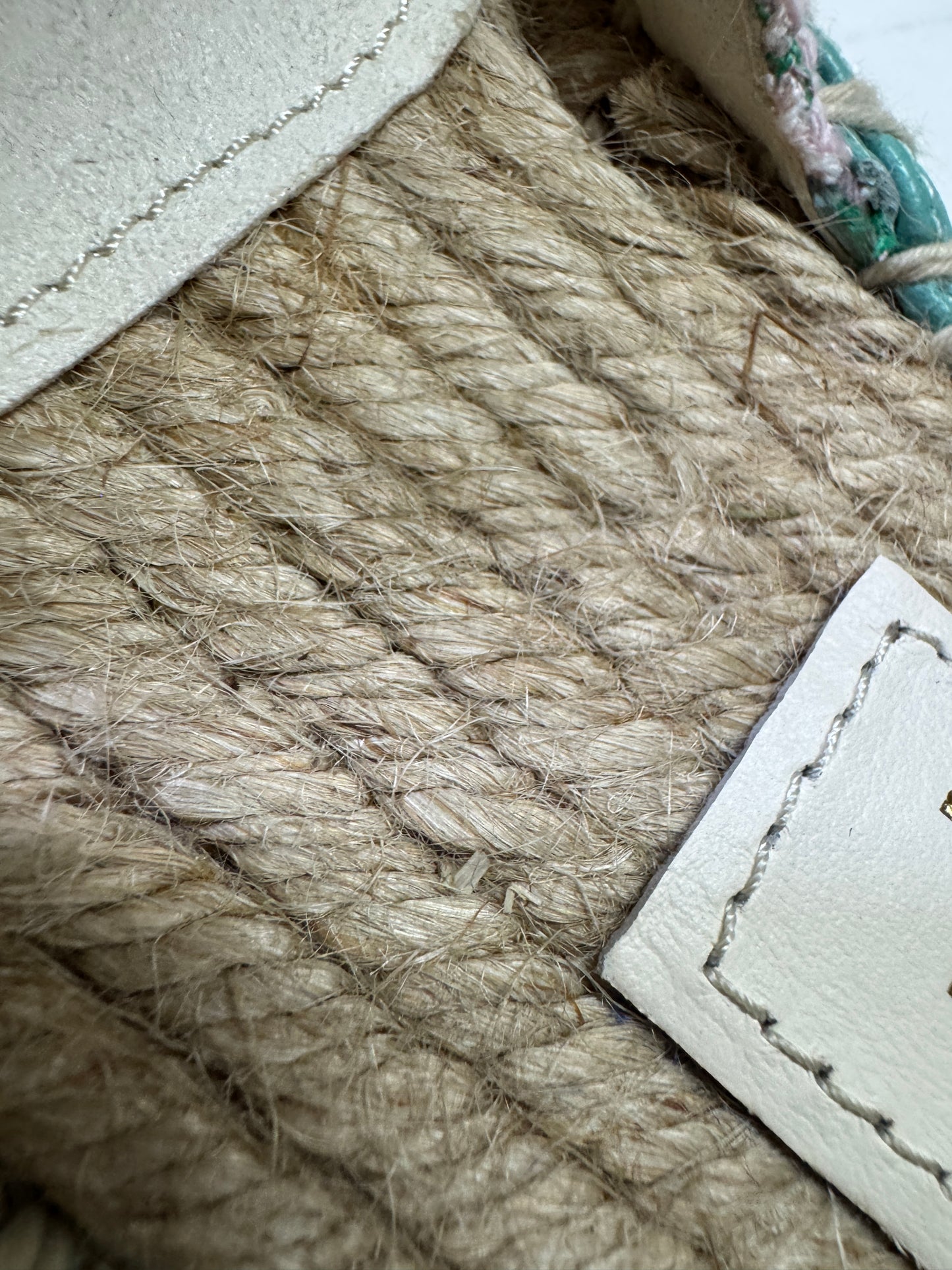 CHANEL 漁夫半拖 軟呢粉紅色拼綠色