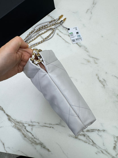 CHANEL Mini 22 Bag 25P淺灰色 新版磁吸扣