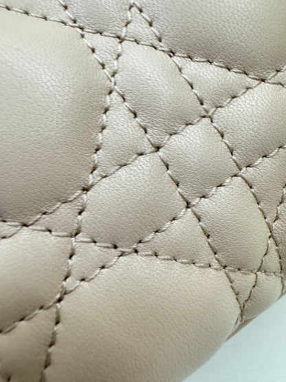 DIOR D-Joy Small 胭脂米 Powder Beige￼