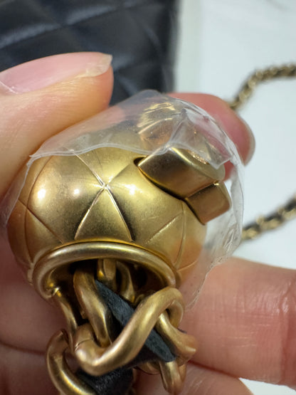 CHANEL 金球woc