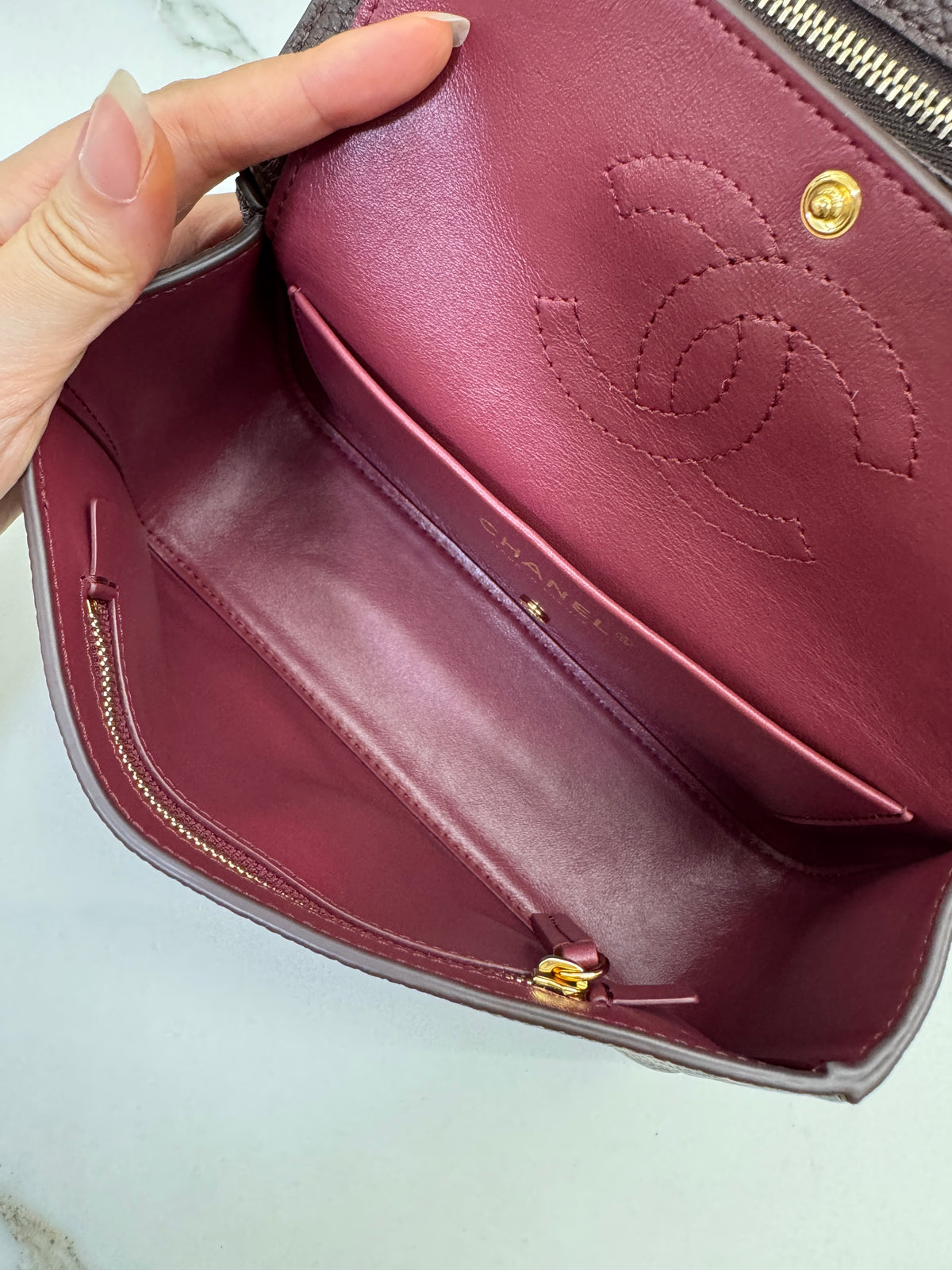 CHANEL Mini Maxi Flap 巧克力色