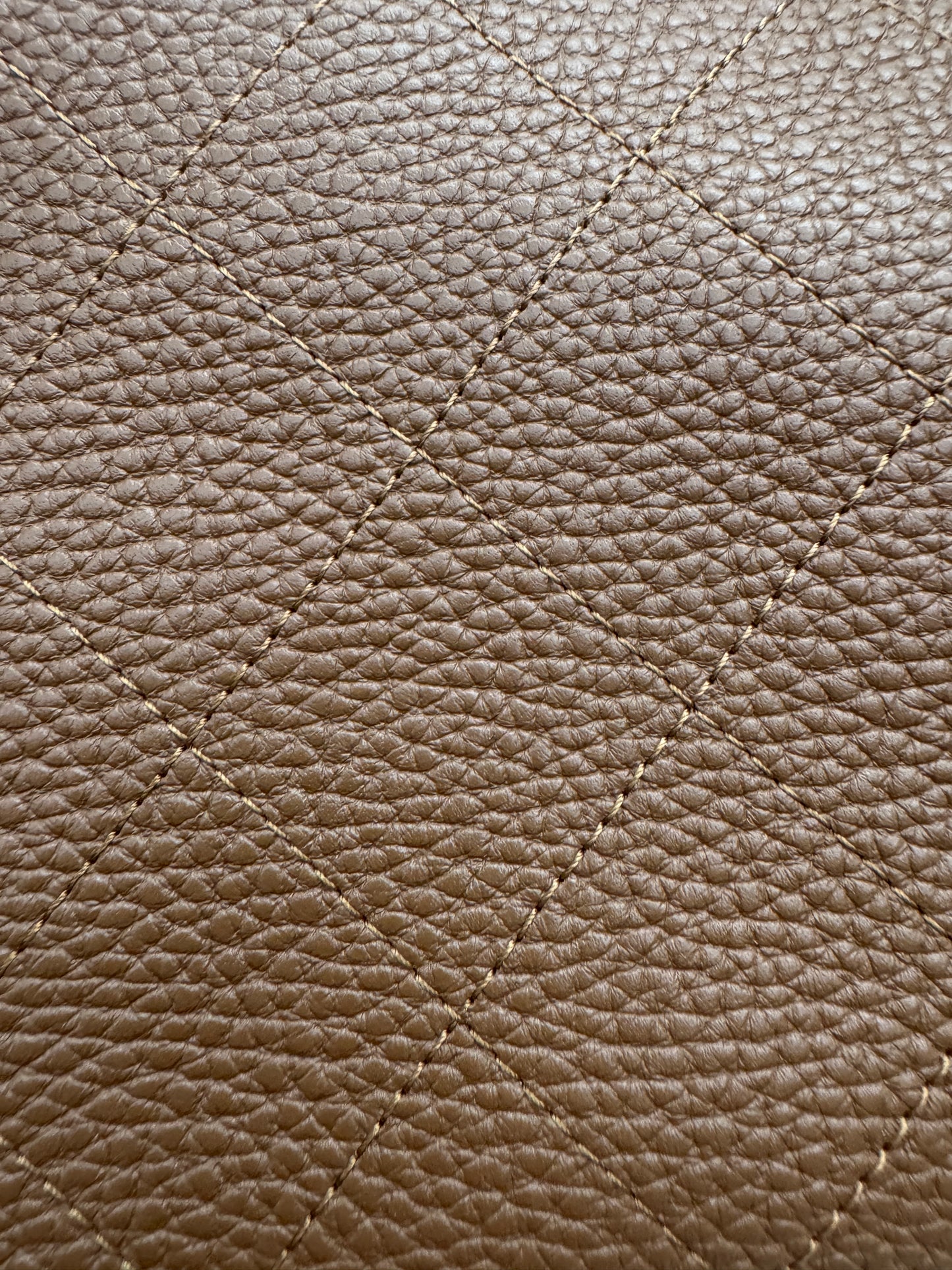 CHANEL 26S Shopping Bag 法棍包 焦糖棕