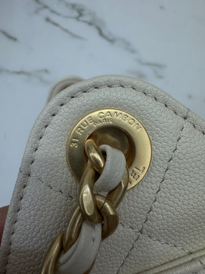 CHANEL Mini 25Bag 米色