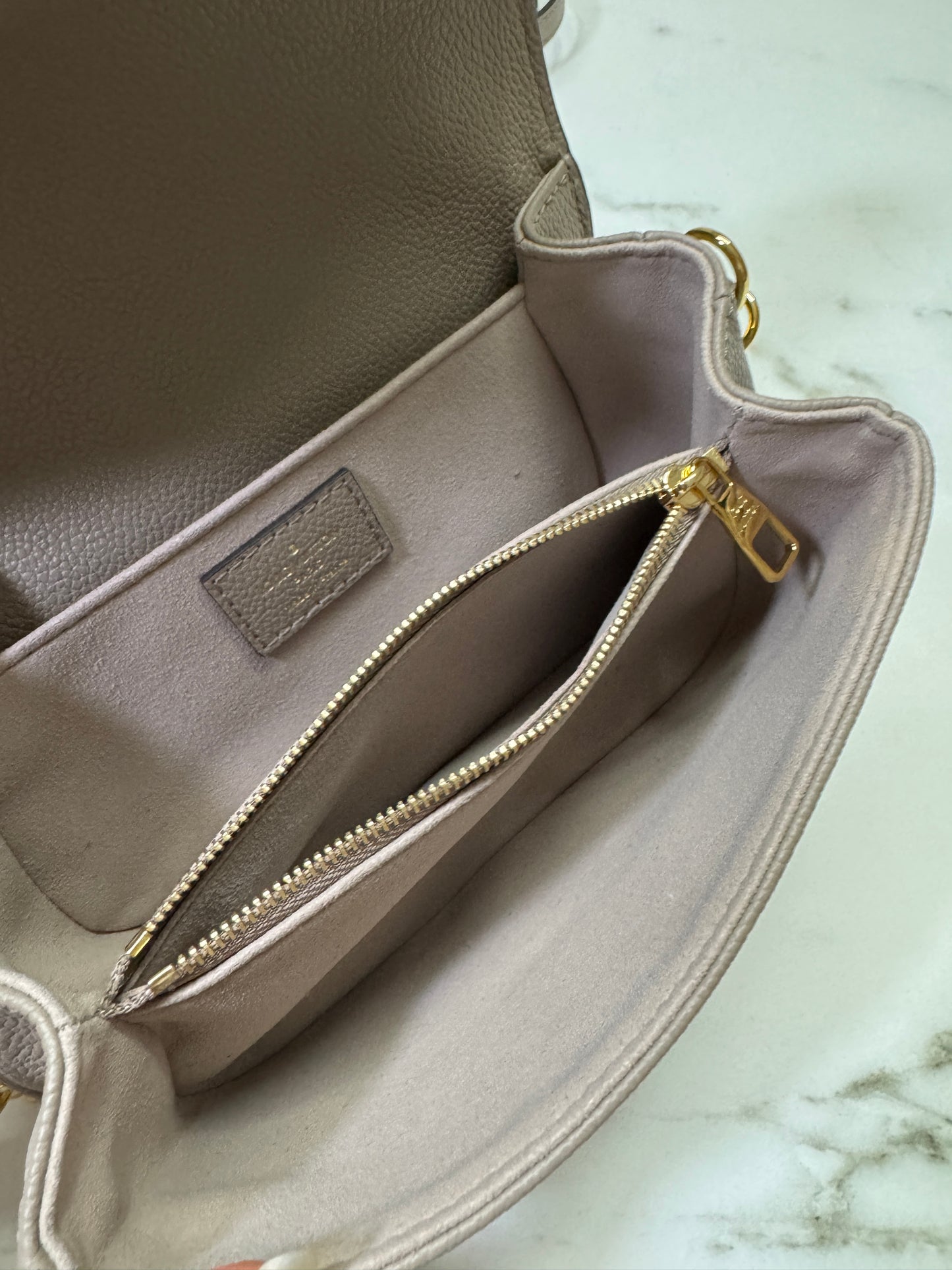 LV Pochette Metis 大象灰