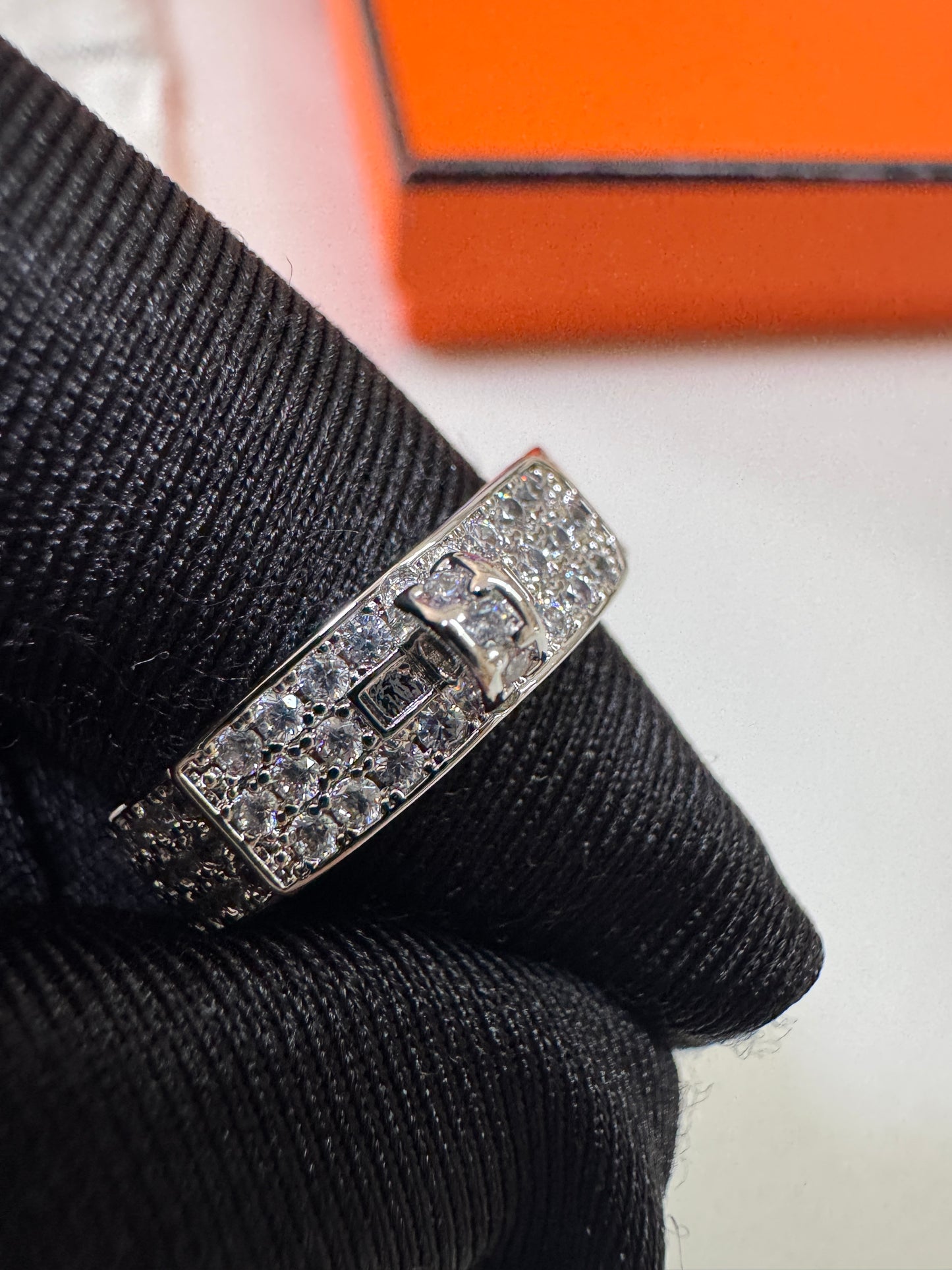 HERMES Kelly 滿鑽戒指 白金色