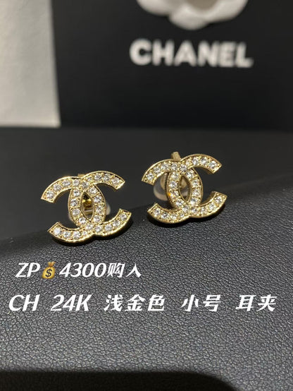 CHANEL 耳夾款