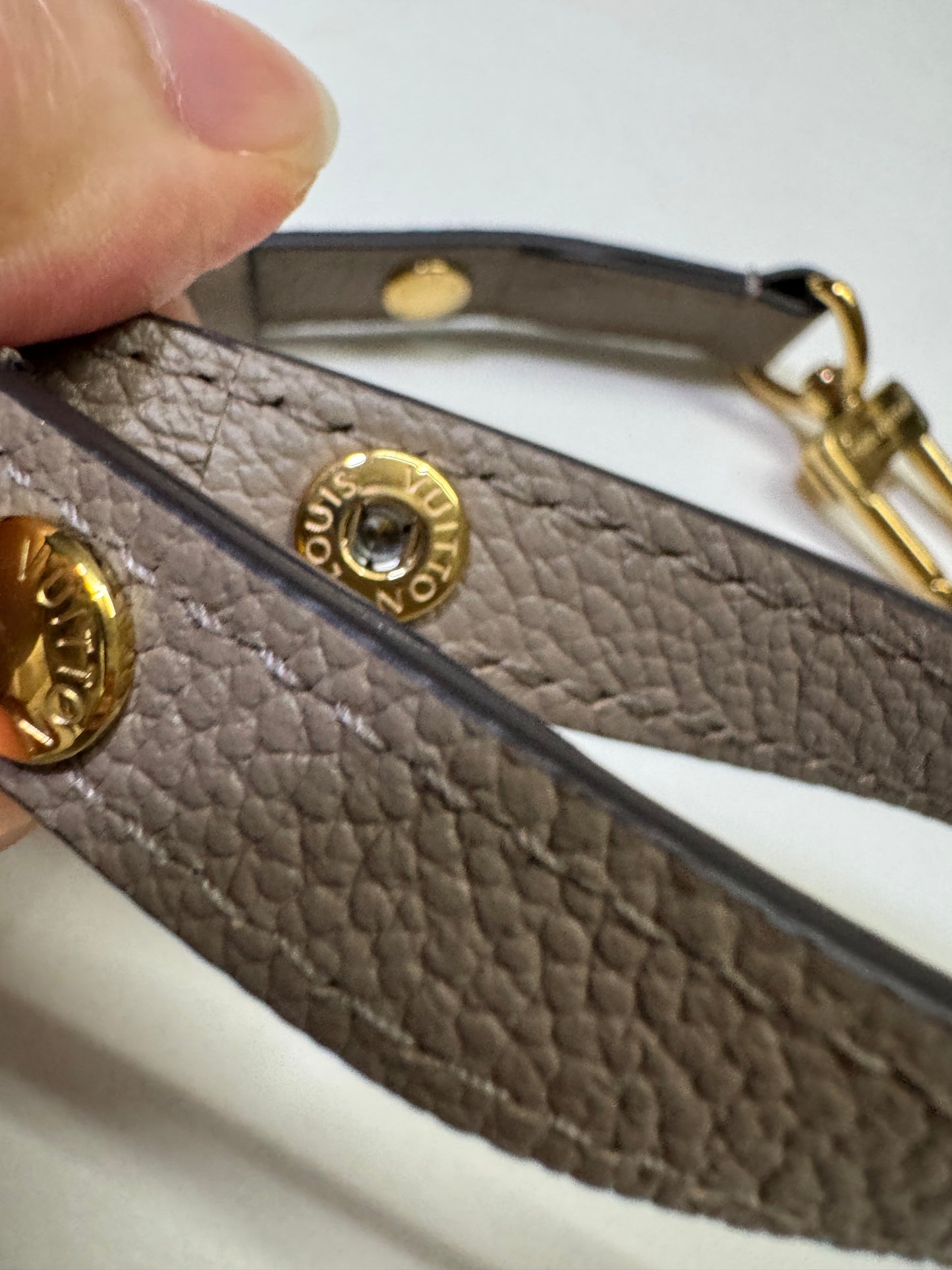 LV Pochette Metis 大象灰