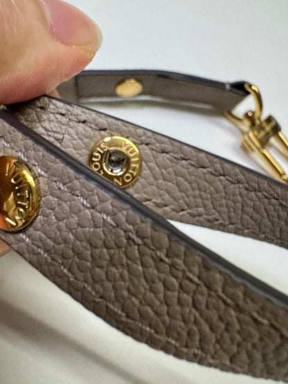 LV Pochette Metis 大象灰