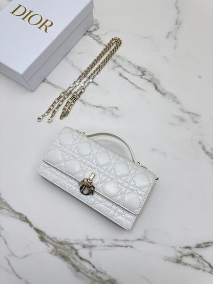 DIOR Miss Dior Wallet on Chain