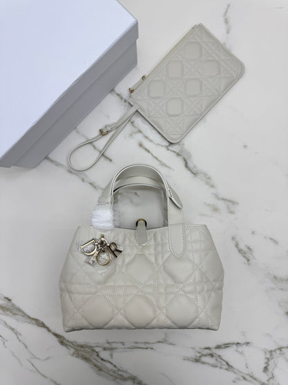 DIOR Toujours Small 白色
